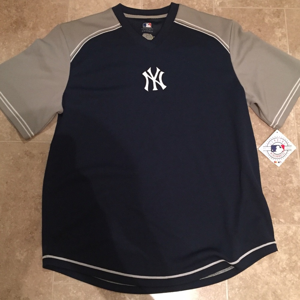 NY Yankee pullover jersey