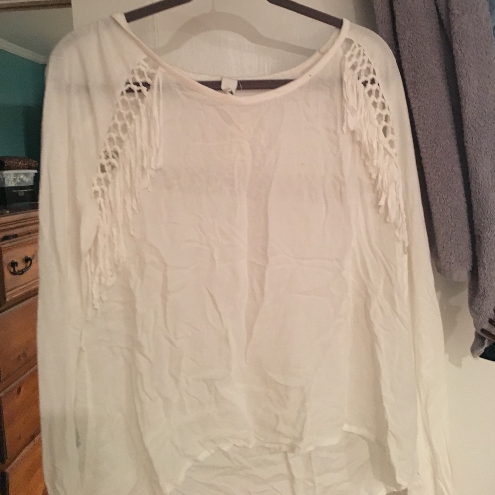 White shirt! New