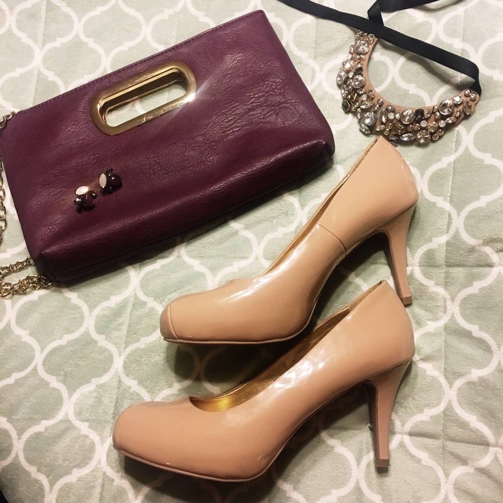 Basically New Nude heels