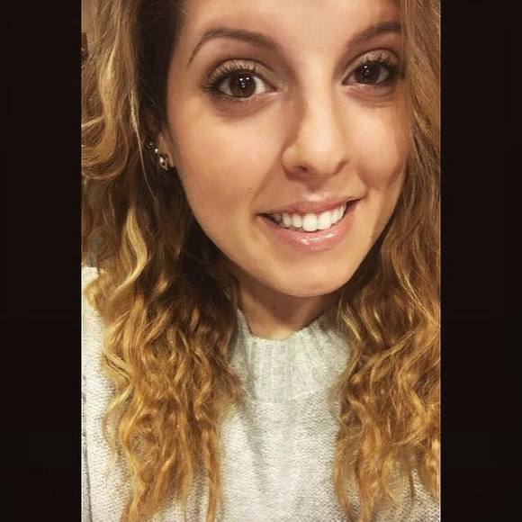 Meet your Posher, Erica - Picture 1 of 1