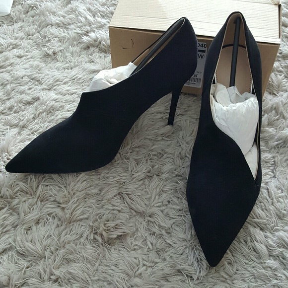 Zara Leather Asymmetric Black Suede Heels - Picture 4 of 8