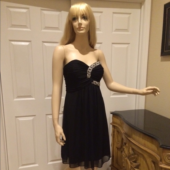 Special Occasion dress by Blondie Nites Size 5 - Picture 1 of 5