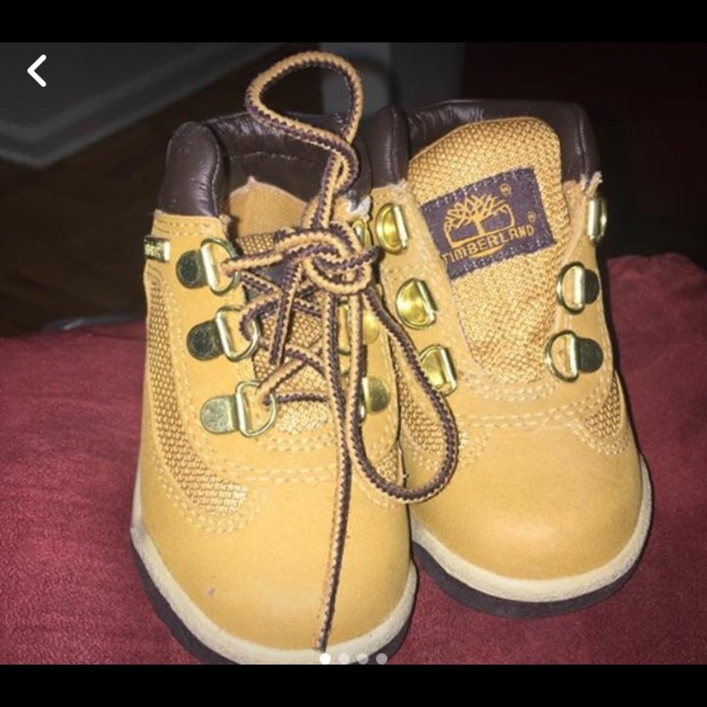 Size 5.5 tombs for boys