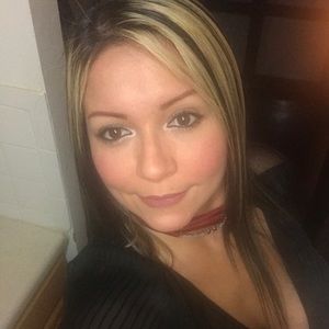 Meet your Posher, Gina