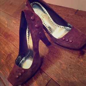 BCBG SUEDE HEELS SHOES PUMPS