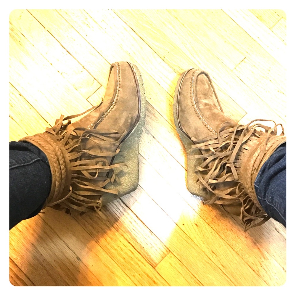 Wedge moccasin fringe booties