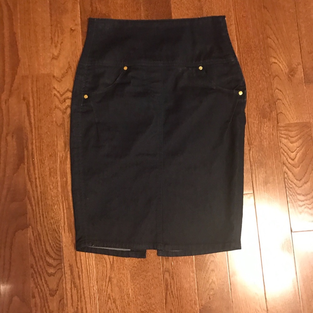 Denim Hugh waisted skirt