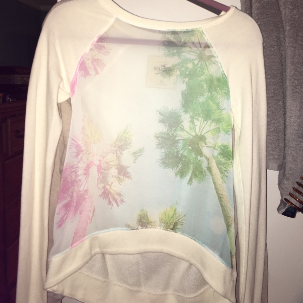 Sweatshirt