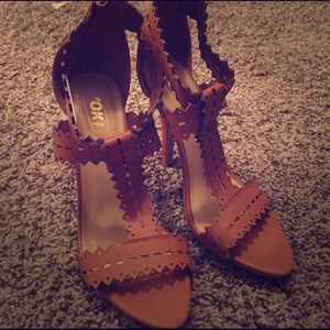 Scalloped Lace Heels