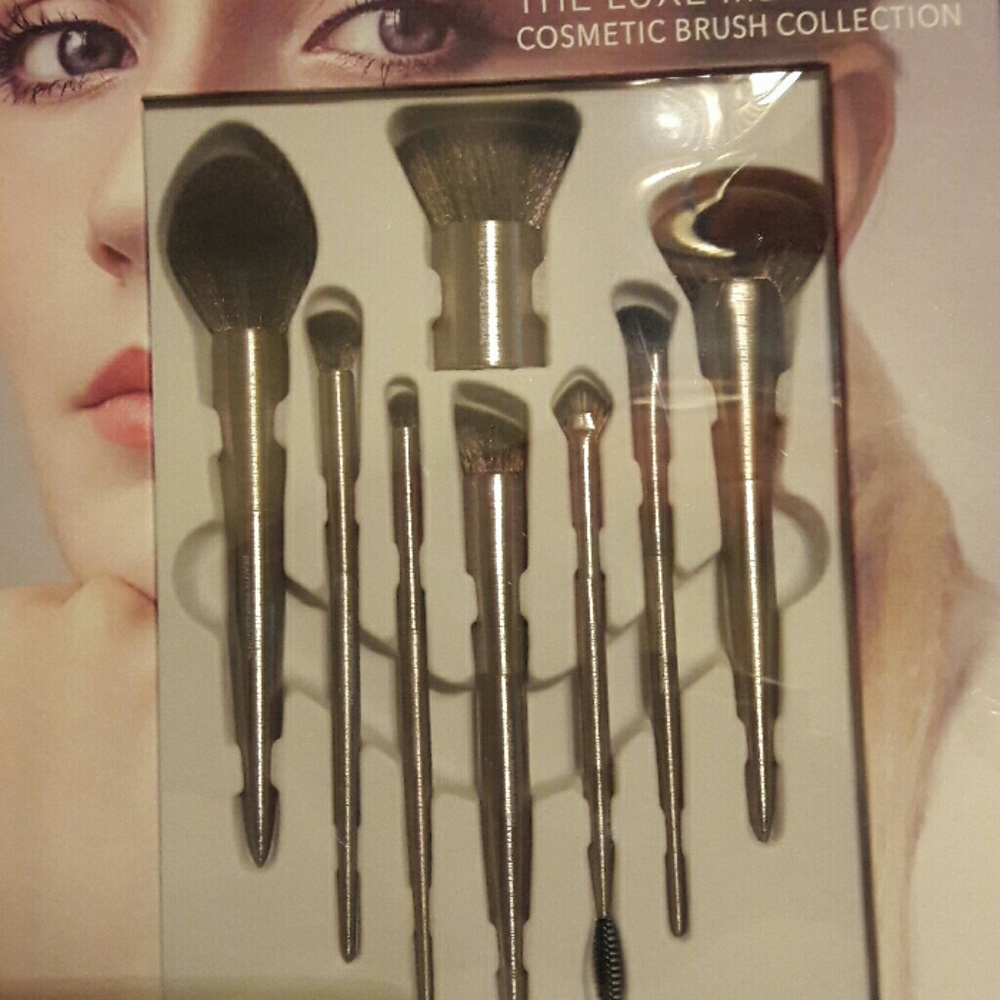 brush set with bag