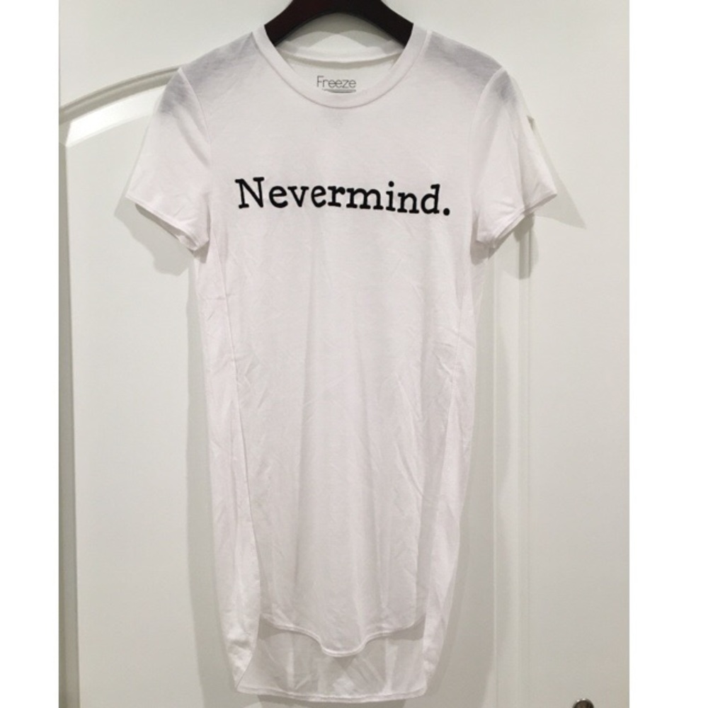 ✨ NWOT Nevermind High Slit TShirt ✨