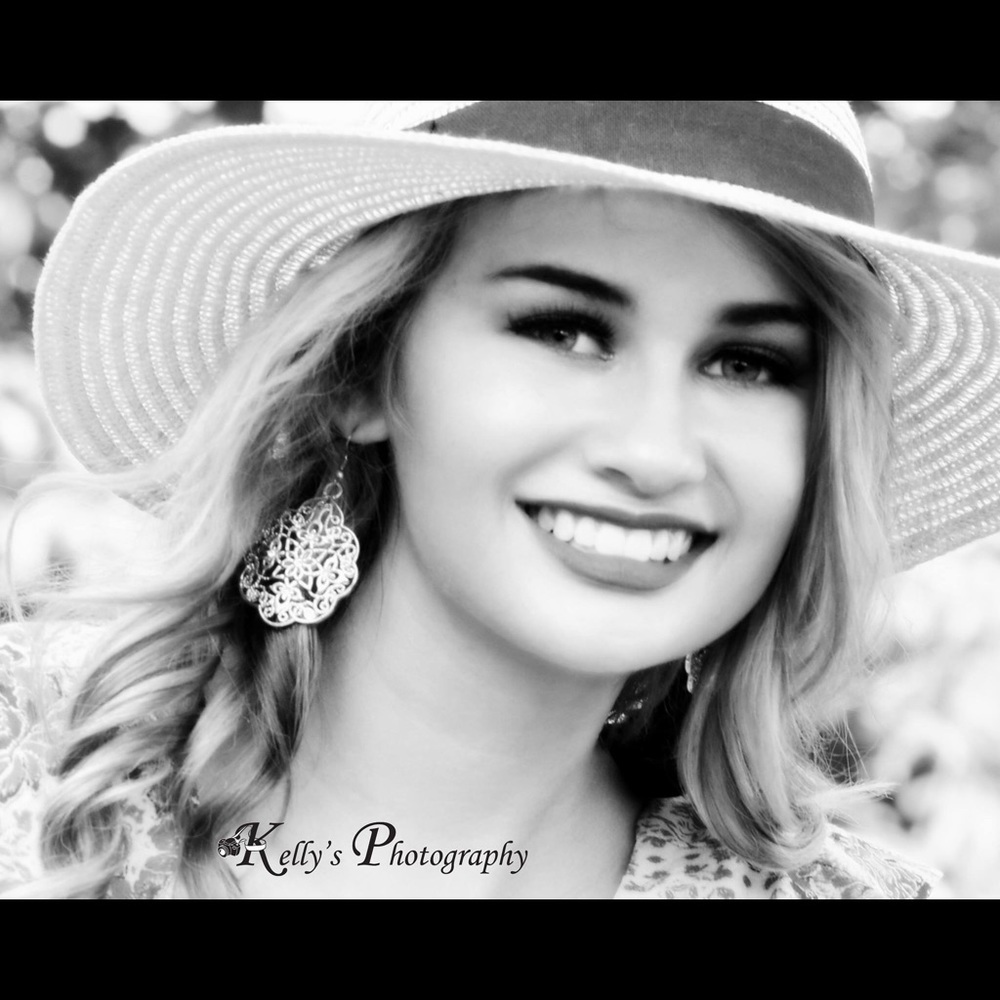 Meet your Posher, Julie