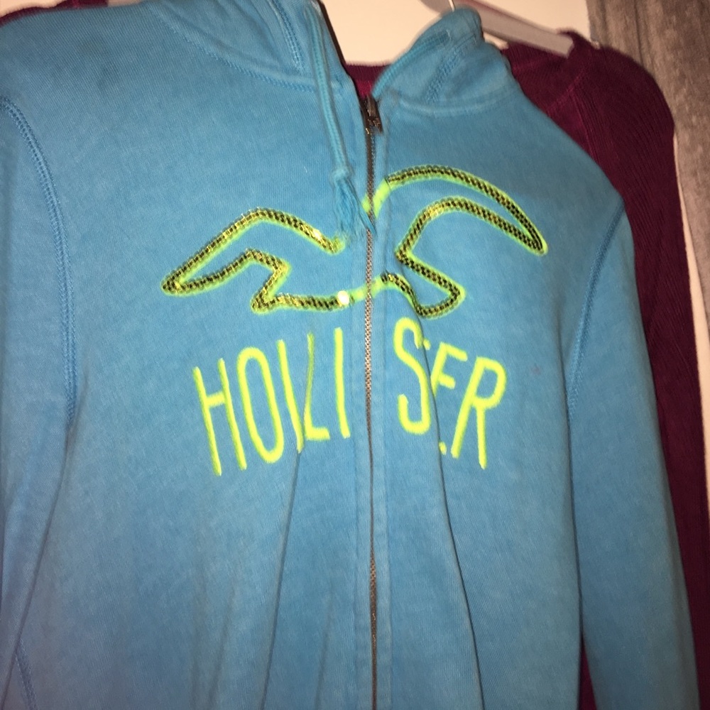 Sweatshirt