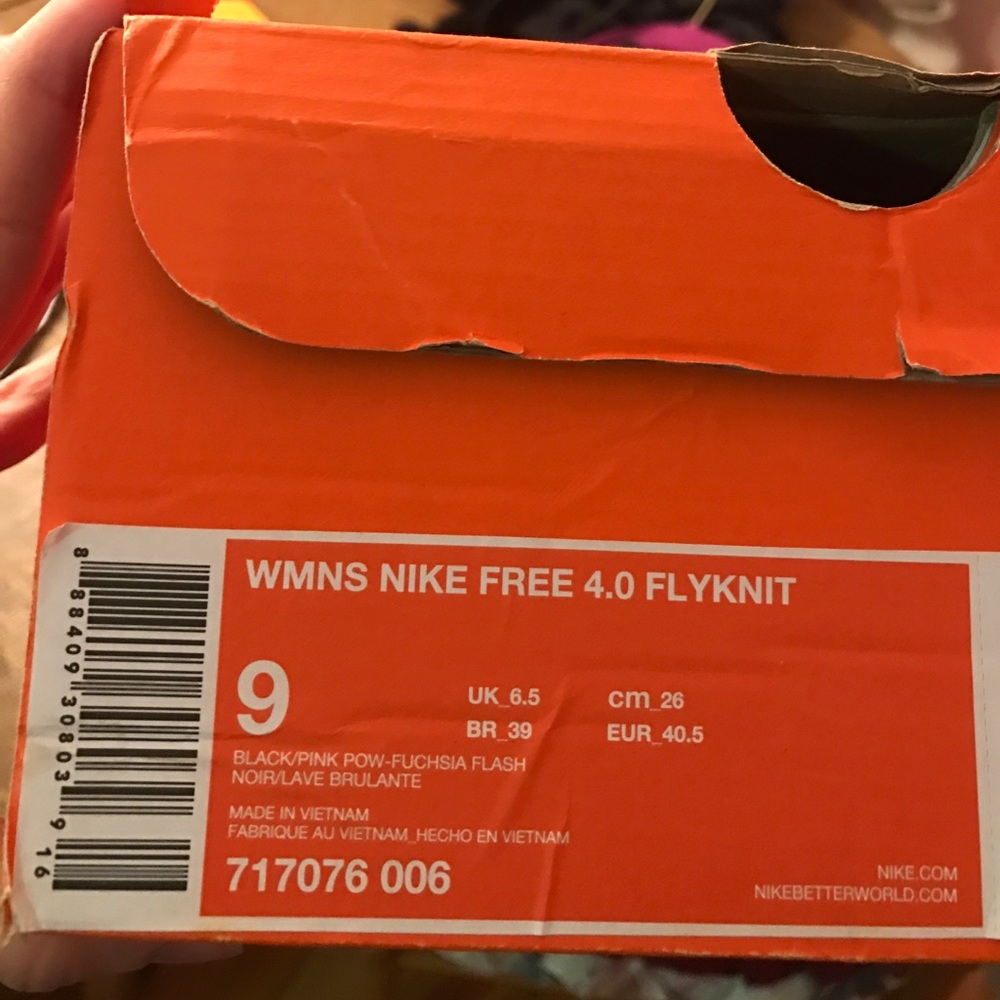Nike Free 4.0 Flyknit Sneakers - Picture 4 of 4