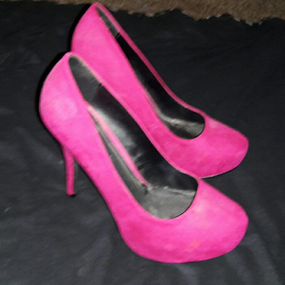 Barbie pink high heels