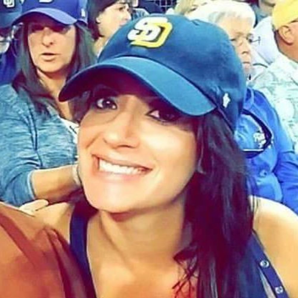 Meet your Posher, Dominique