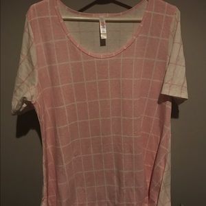 LuLaRoe perfect tee