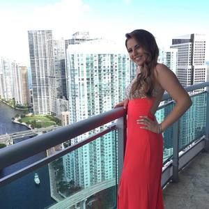 Meet your Posher, Valentina