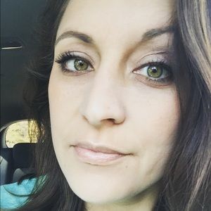 Meet your Posher, Kelli