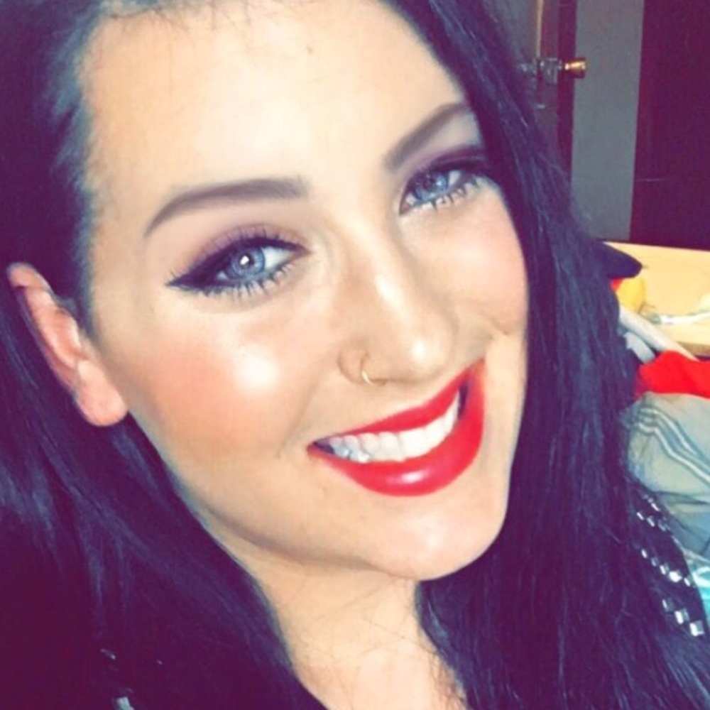 Meet your Posher, Kelly
