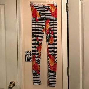 Striped with flowers leggings