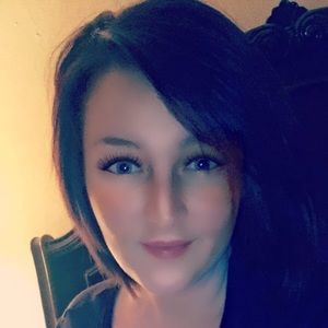 Meet your Posher, Whitney