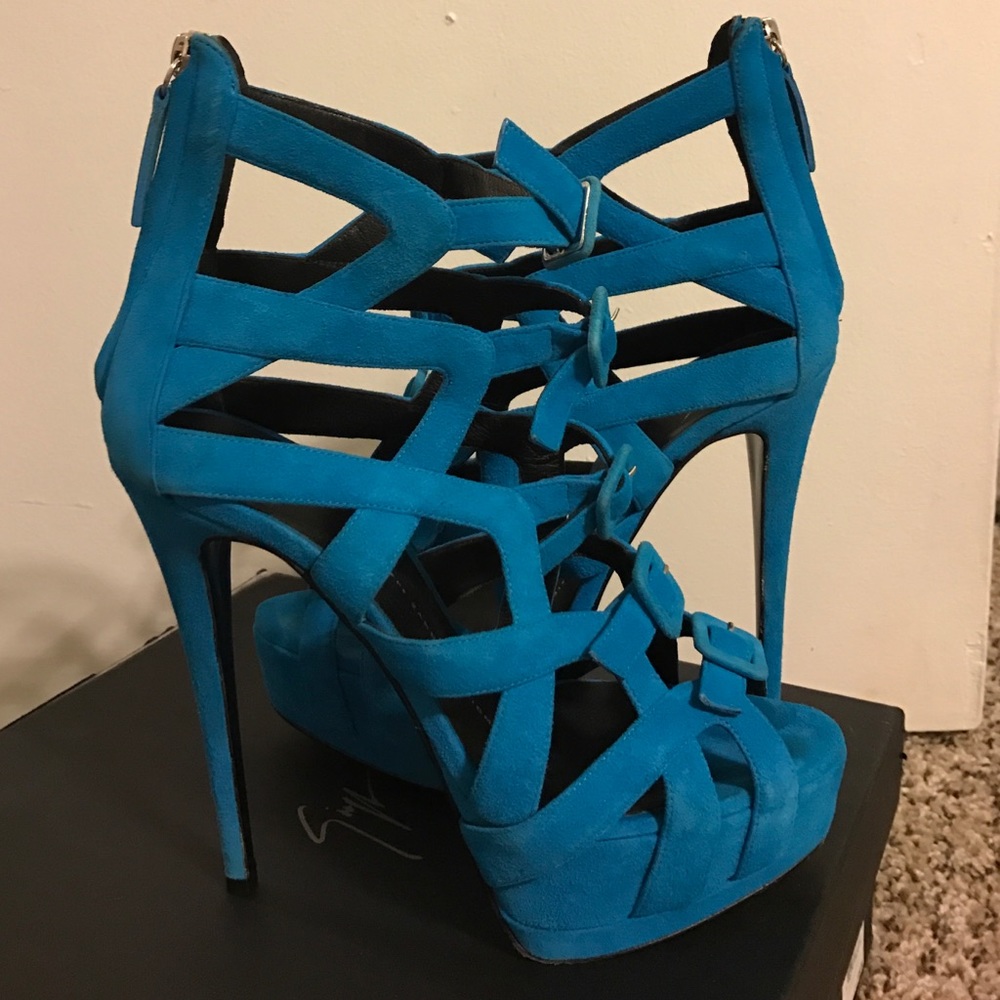 Giuseppe Zanotti 'HAWAY'