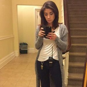 Meet your Posher, Janis