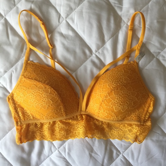 PINK Victoria's Secret Other - PINK Victoria's Secret Strappy Lace Bralette