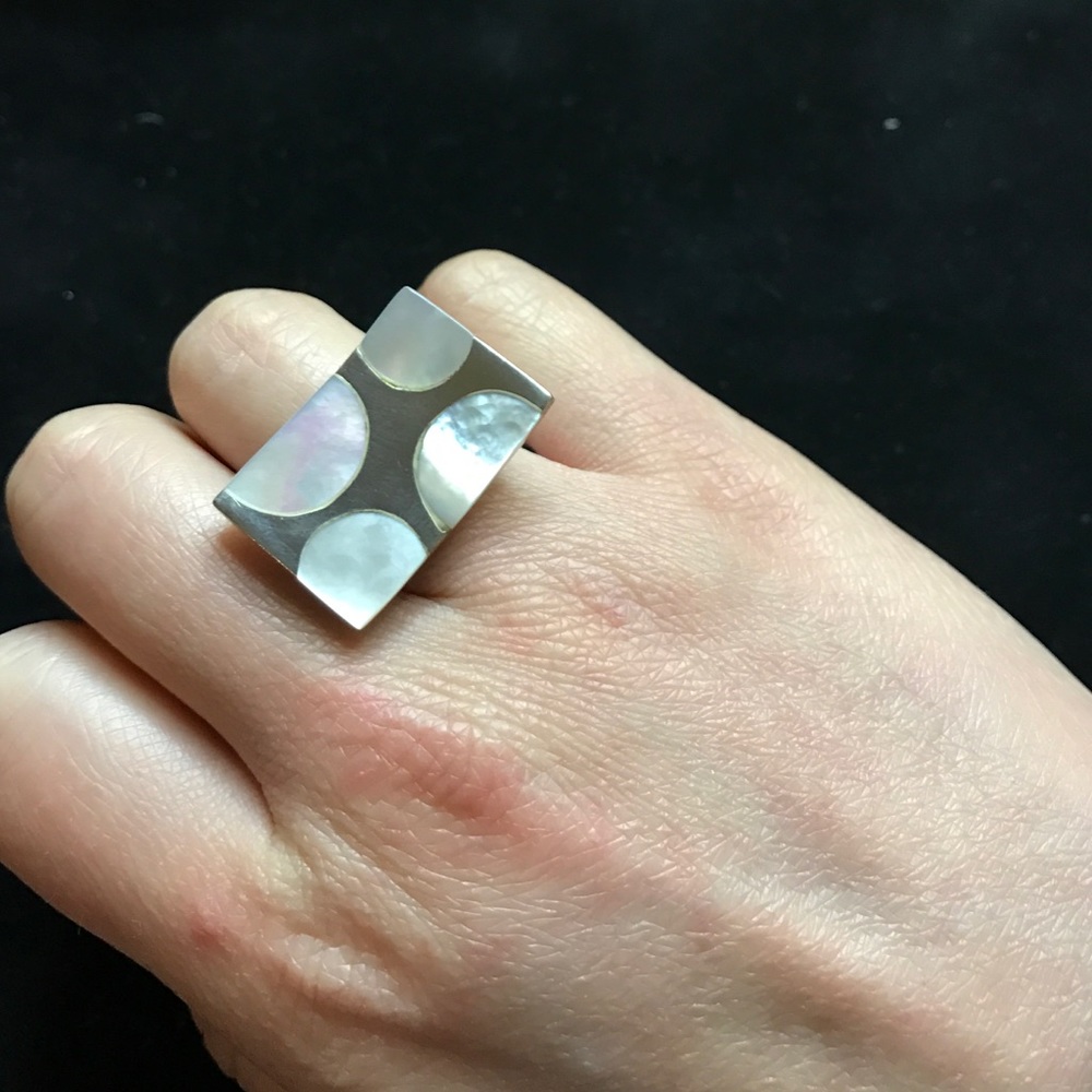 Shell Pearl Sterling Sliver Ring