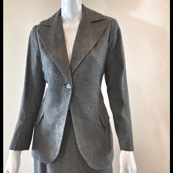 Vintage Grey Suit - Picture 2 of 6