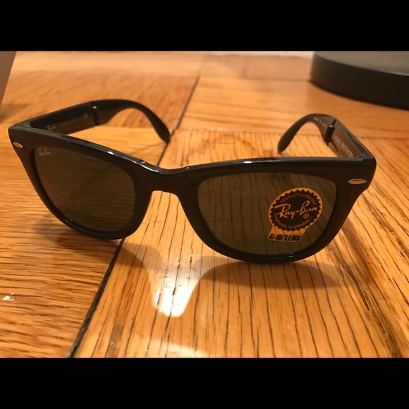Ray-Ban Wayfarer Folding Classic Sunglasses