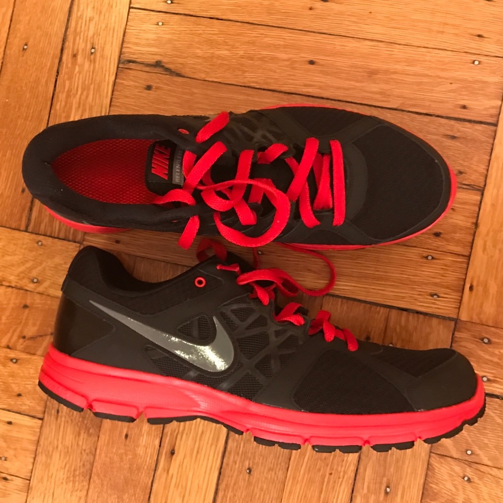 Nike Sneakers. NWOT