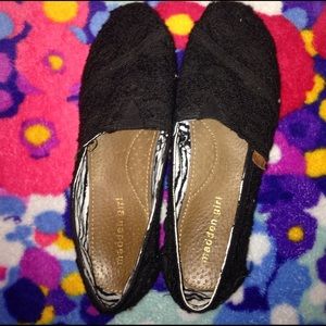 madden girl crotchet slip ons💗