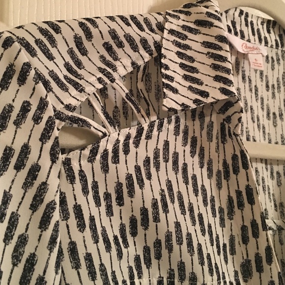 Women's button up - Picture 2 of 3