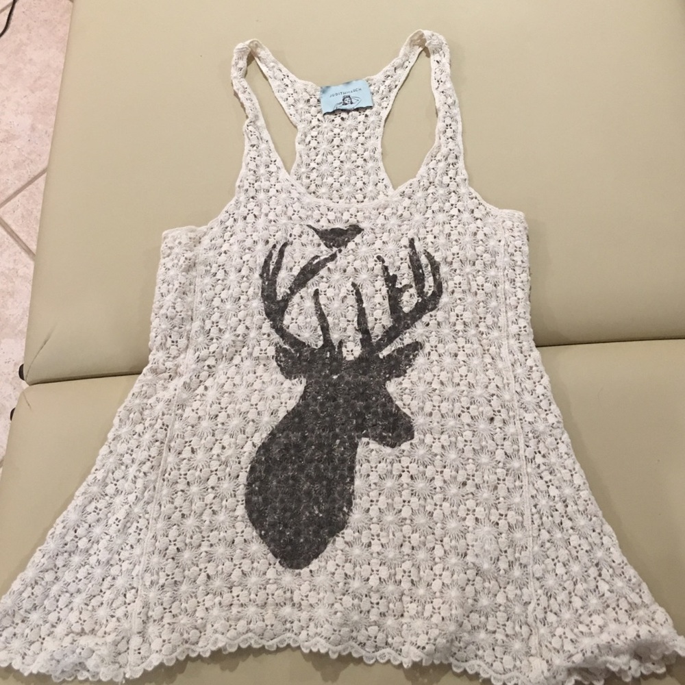 Beige lace tank with deer on the front