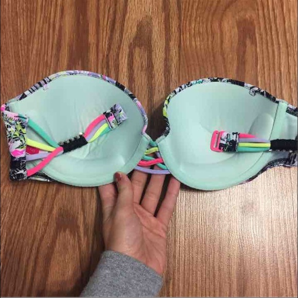 Victoria's Secret Bandeau - Picture 2 of 4