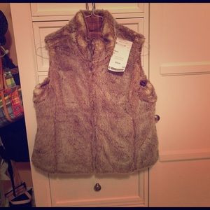 Girls veritable vest! NEW WITH TAGS