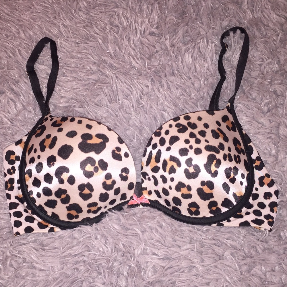 🌸Victoria's Secret Cheetah Bra