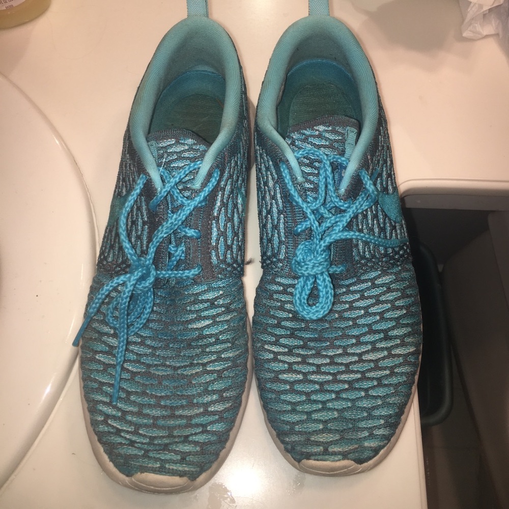 Nike Blue Roshes