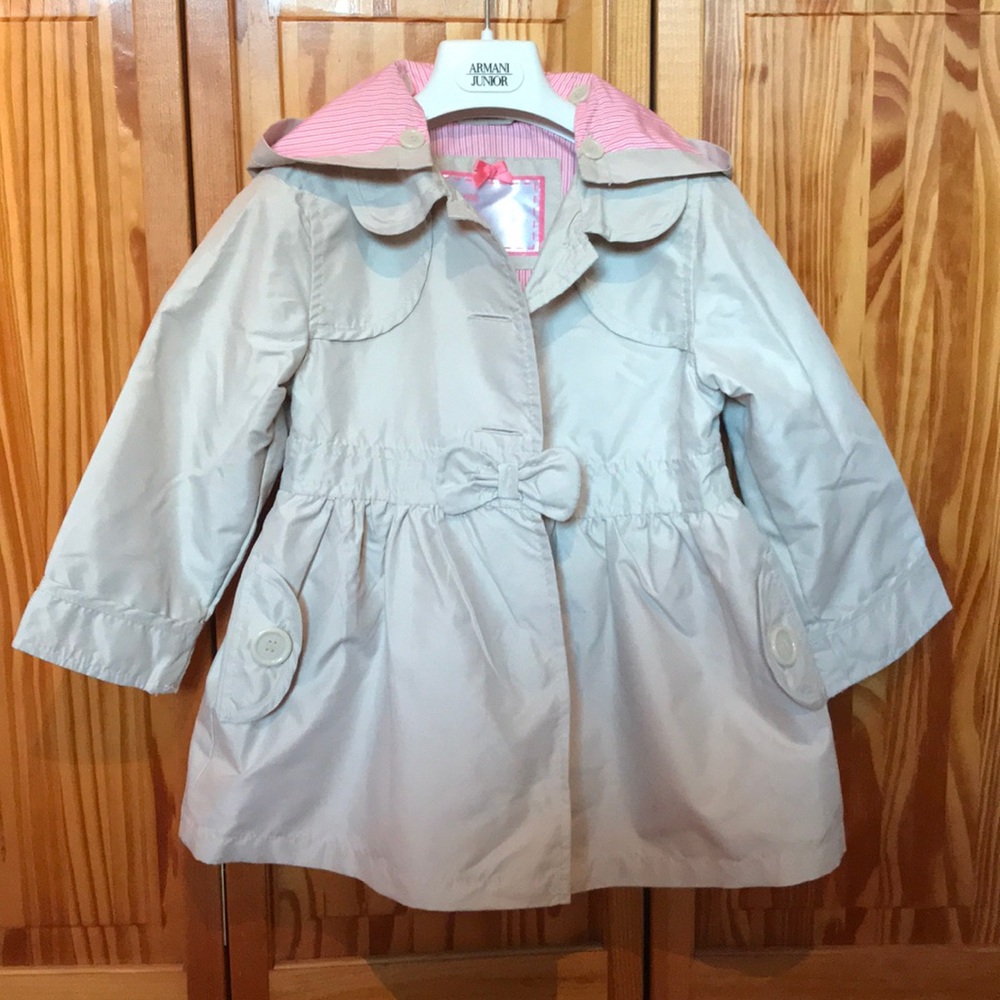 Very girly trench coat for 24-36 months