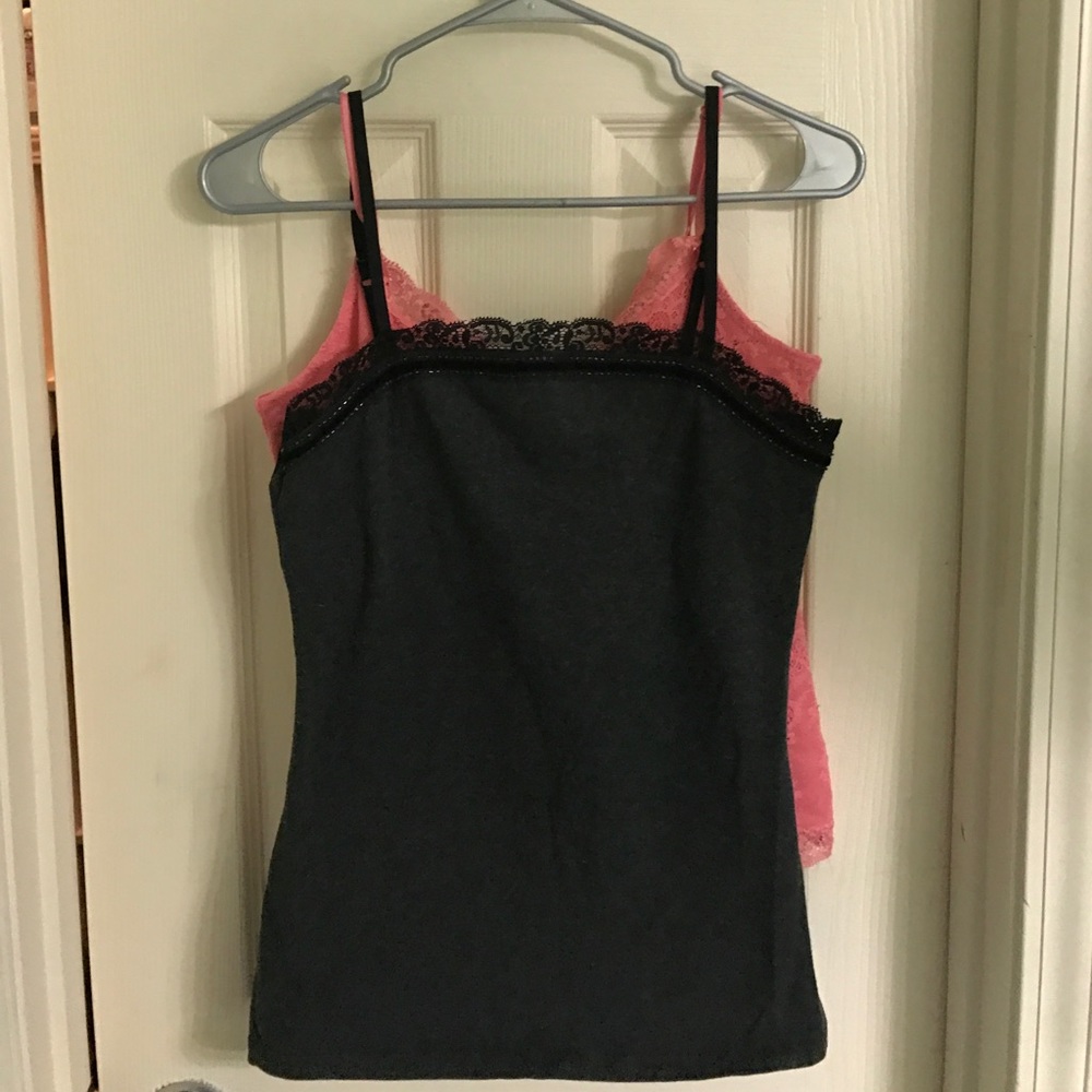 2 camisoles Medium
