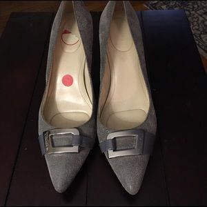 Light grey pumps