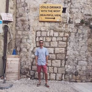 Meet your Posher, Max