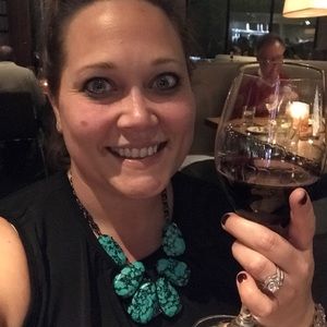 Meet your Posher, Jillian