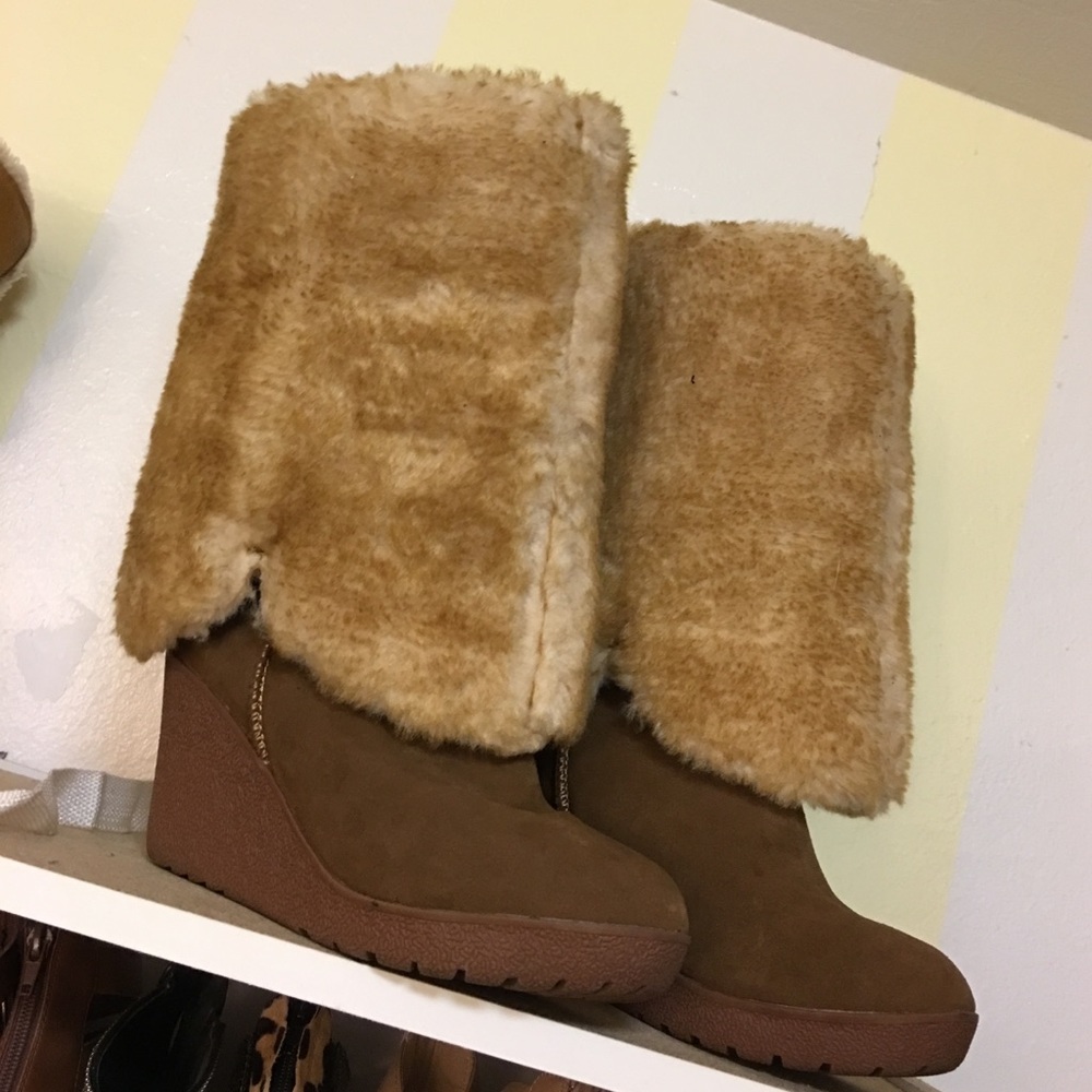 Bearpaw Highland Boots