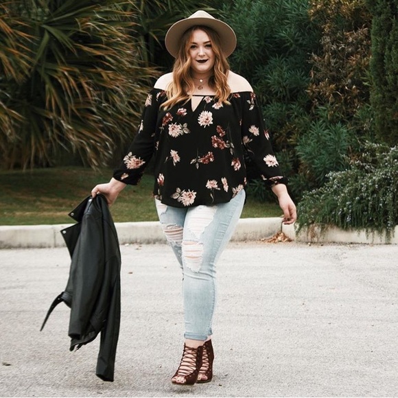 Charlotte Russe Tops - Charlotte Russe Floral Off the Shoulder Blouse