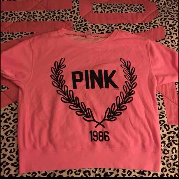 VS PINK SWEATSHIRT - Picture 1 of 4