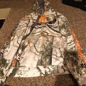 Cabelas snow camo sweatshirt