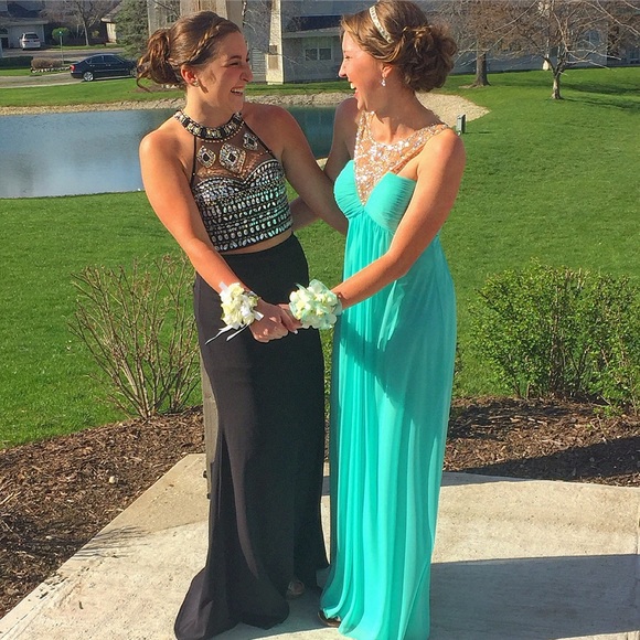 Prom Dress - Picture 2 of 3